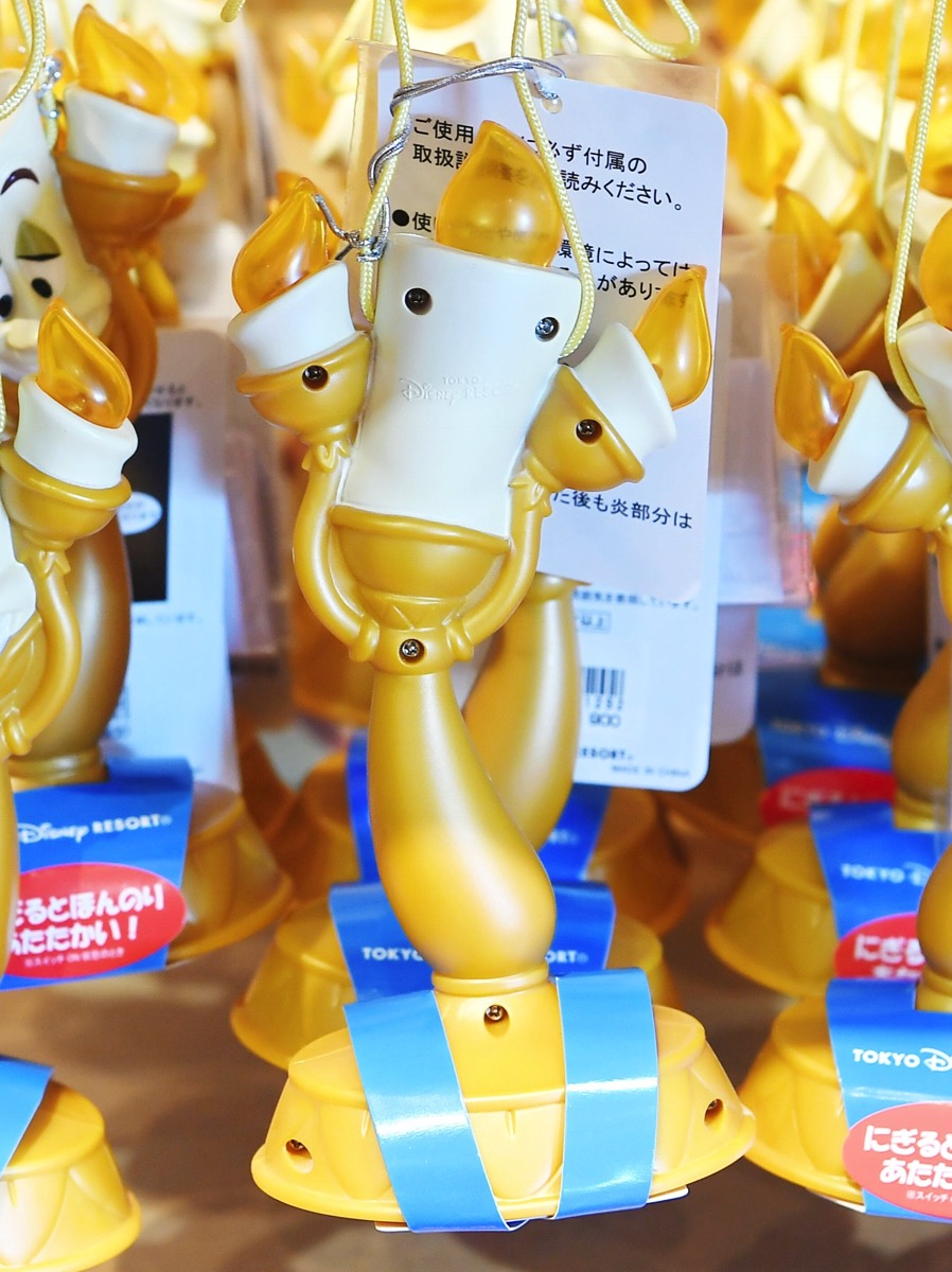 にぎるとほんのりあたたかい？！東京ディズニーランド“ルミエール