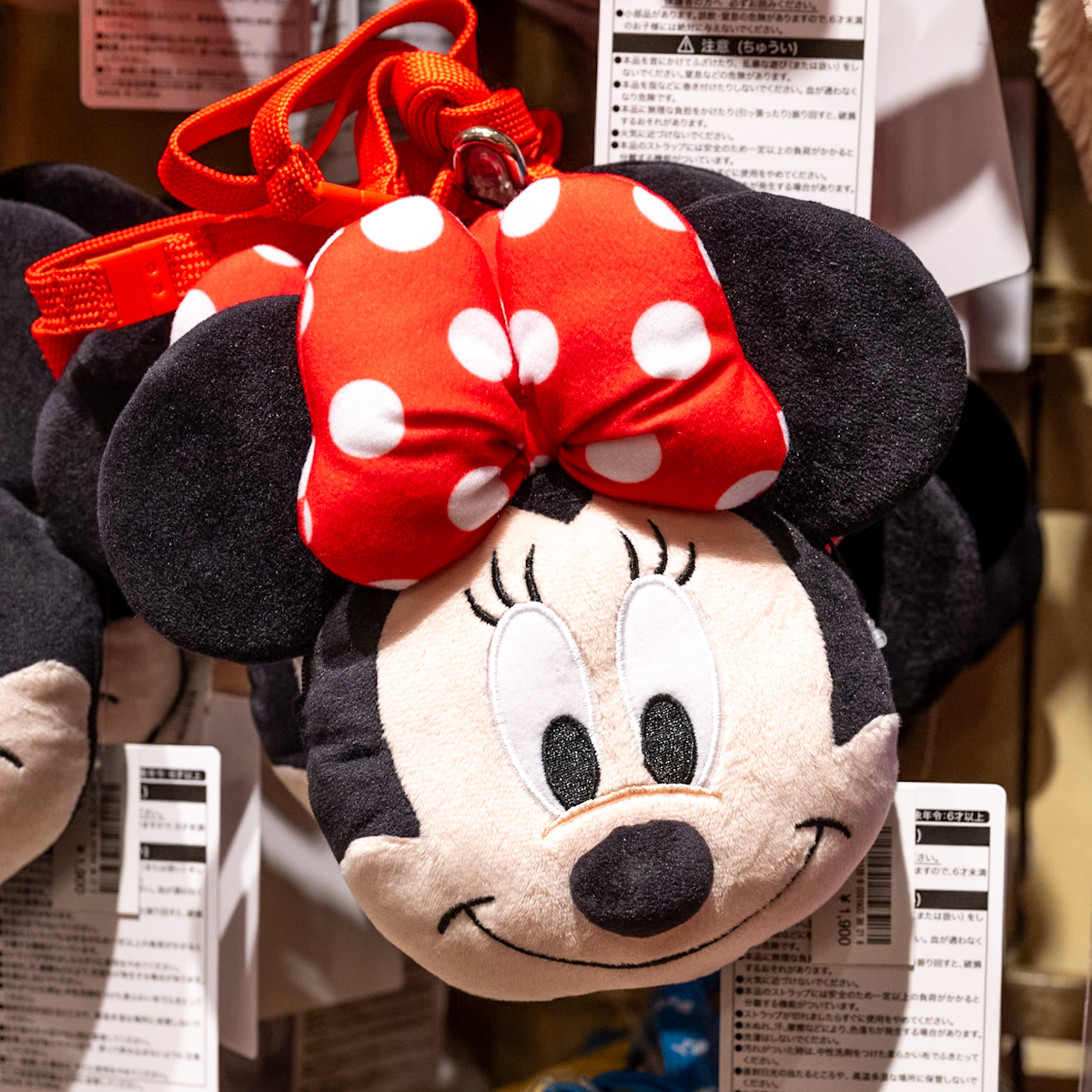 リボンがかわいいミニーのお顔デザイン！東京ディズニーリゾート