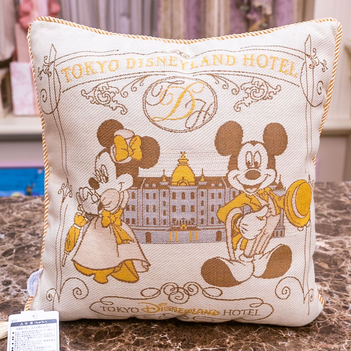 各ホテルのロゴや外観デザイン！ディズニーホテル クッション -