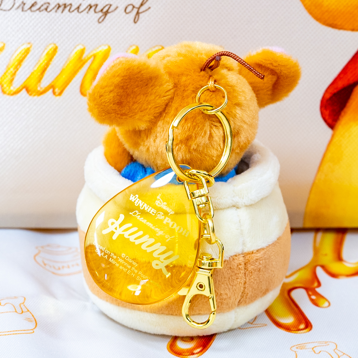 はちみつが大好きなプーさんをデザイン！ディズニーストア2025