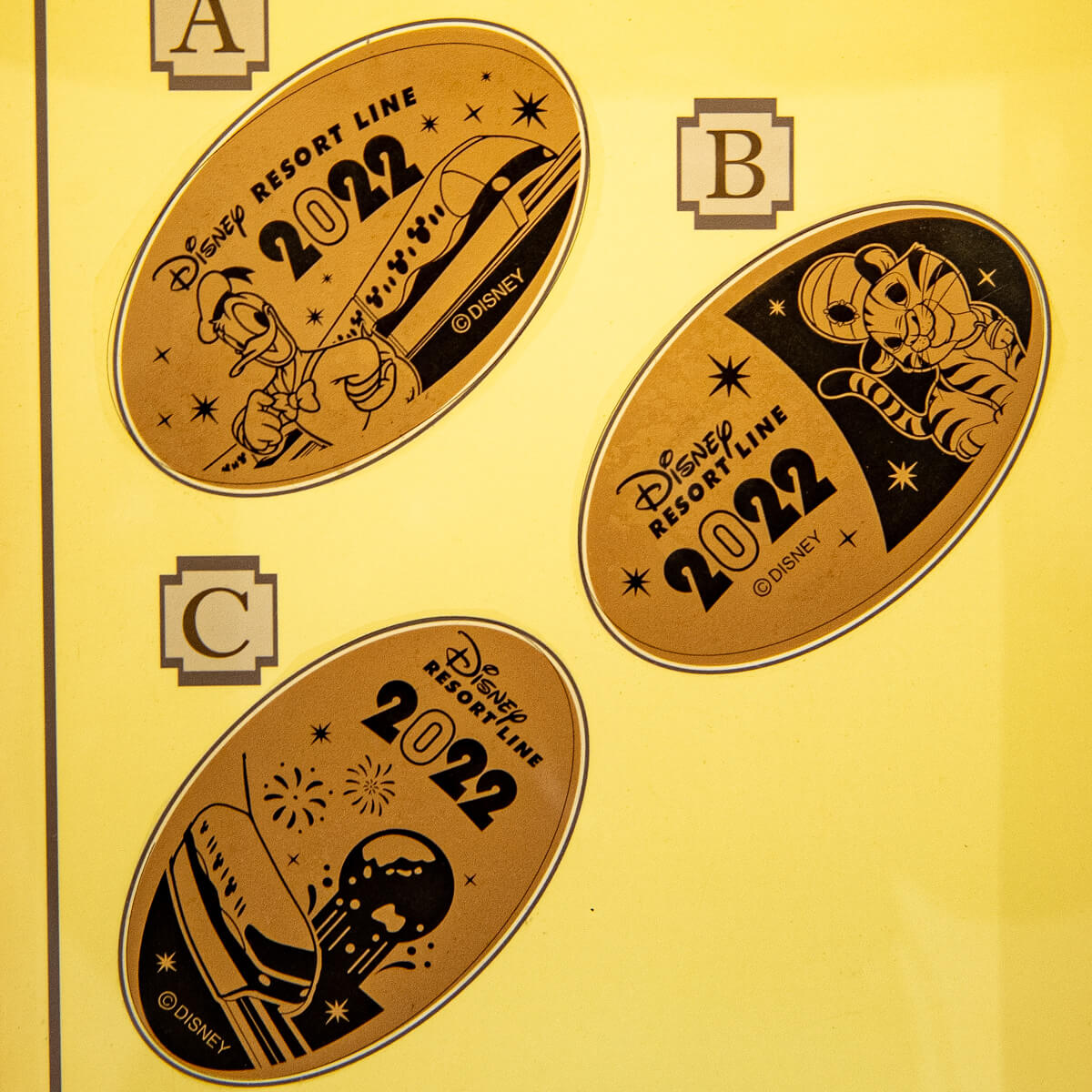 ポケモン ディズニー スーベニアメダルセット ポケモン ディズニー