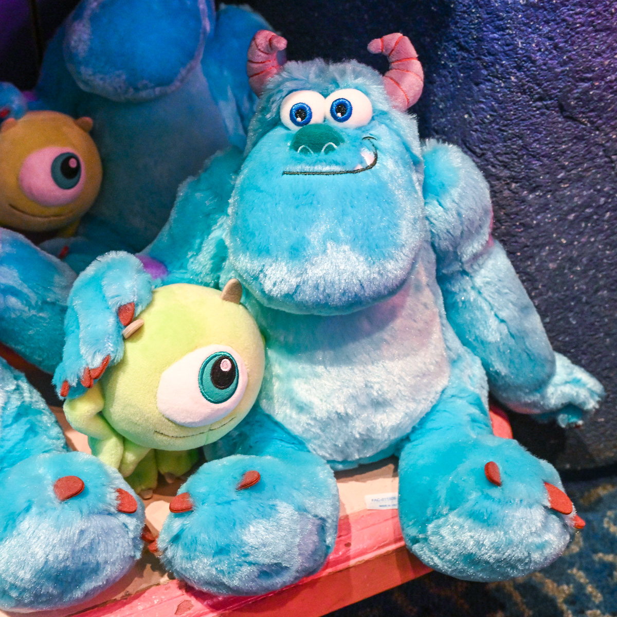 サリー＆マイク！東京ディズニーランド『モンスターズ・インク』ペア