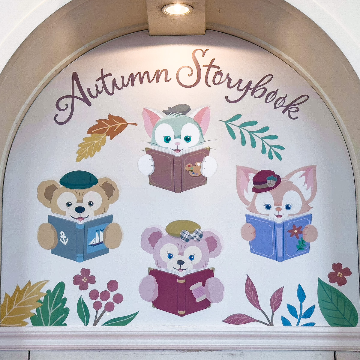 絵本を作る様子がかわいい！東京ディズニーシー“ダッフィー＆フレンズ