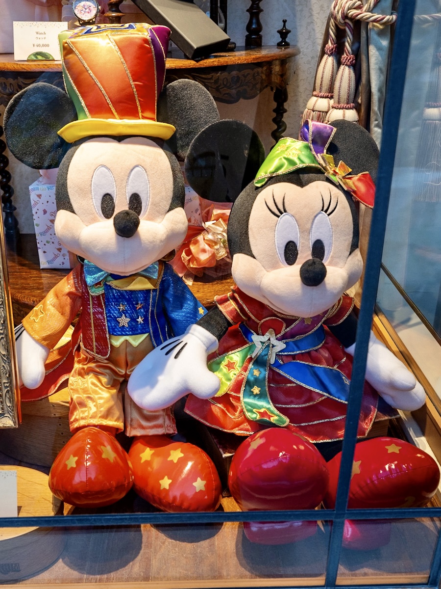 豪華なぬいぐるみセット、ウォッチ、ピンバッジセット！「東京