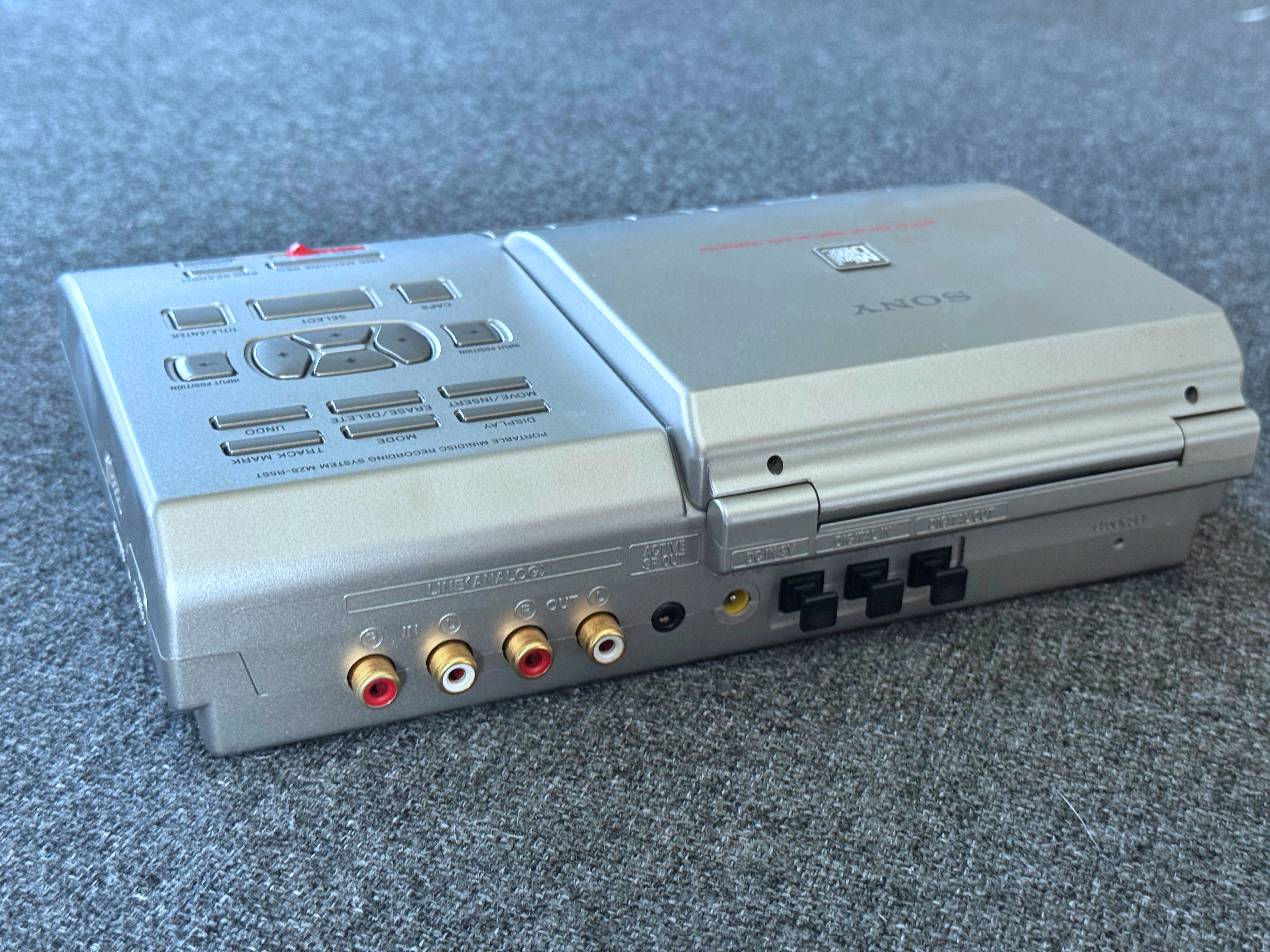 Review - Sony MiniDisc Recorder MZ-R5ST | MDCon