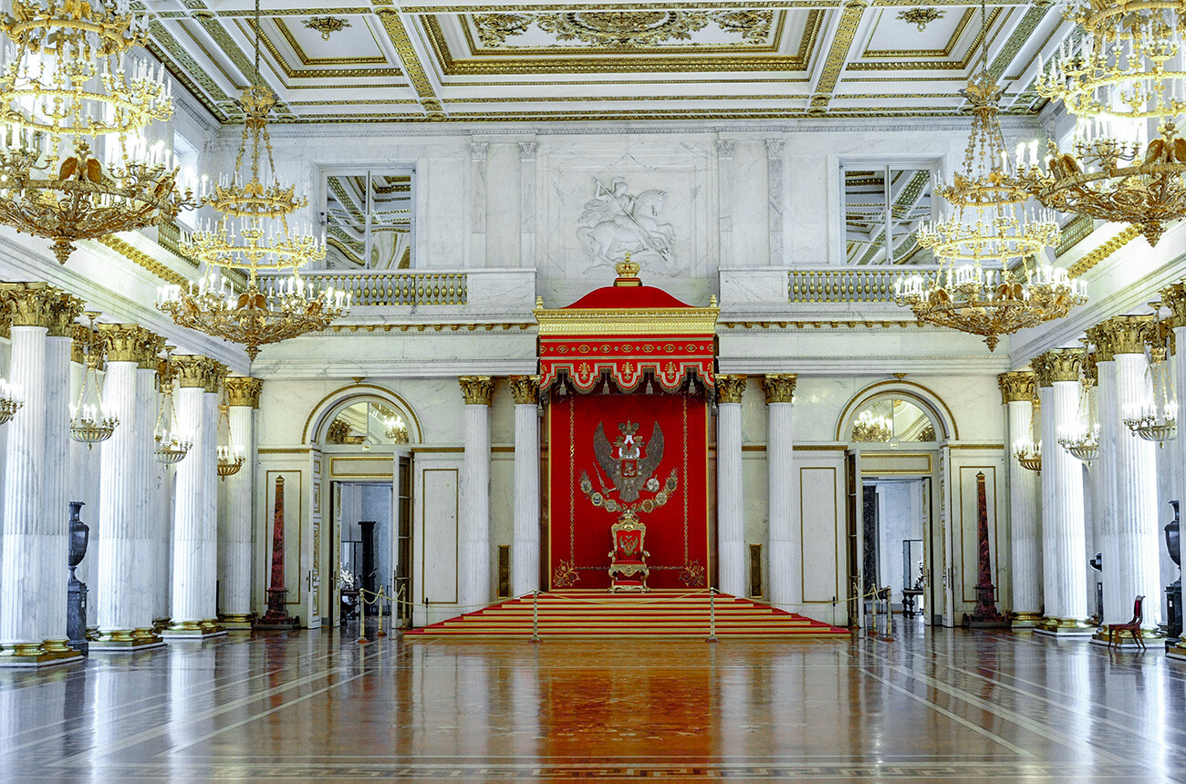 エルミタージュ美術館の豪華絢爛なホール：必見のTOP10は（写真特集）