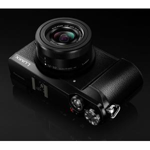 Amazon | パナソニック ミラーレス一眼カメラ ルミックス GX7MK2 単