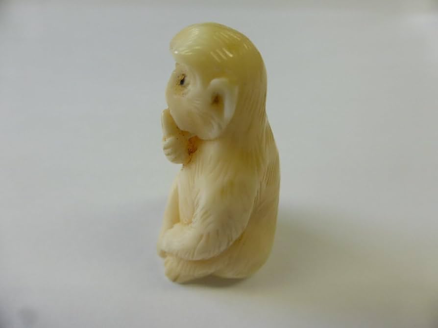 マッコウクジラの牙 七福神 玉峰作 ケース付き マッコウクジラの牙