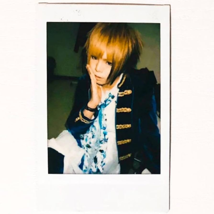 Amazon.co.jp: V系☆R指定 マモ チェキ 45 : おもちゃ