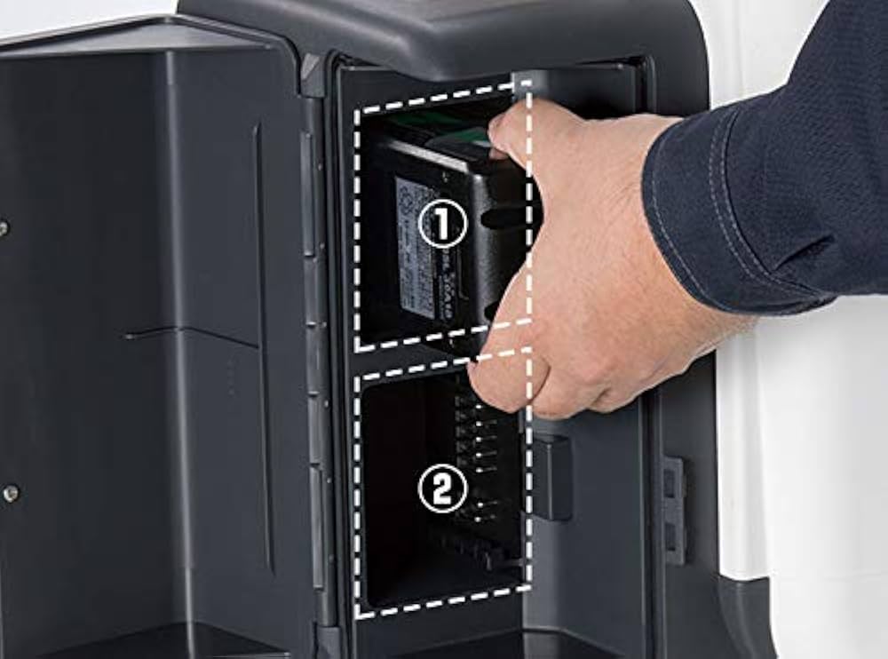 Amazon.co.jp: HiKOKI(ハイコーキ) コードレス冷温庫 電子冷却式 本体