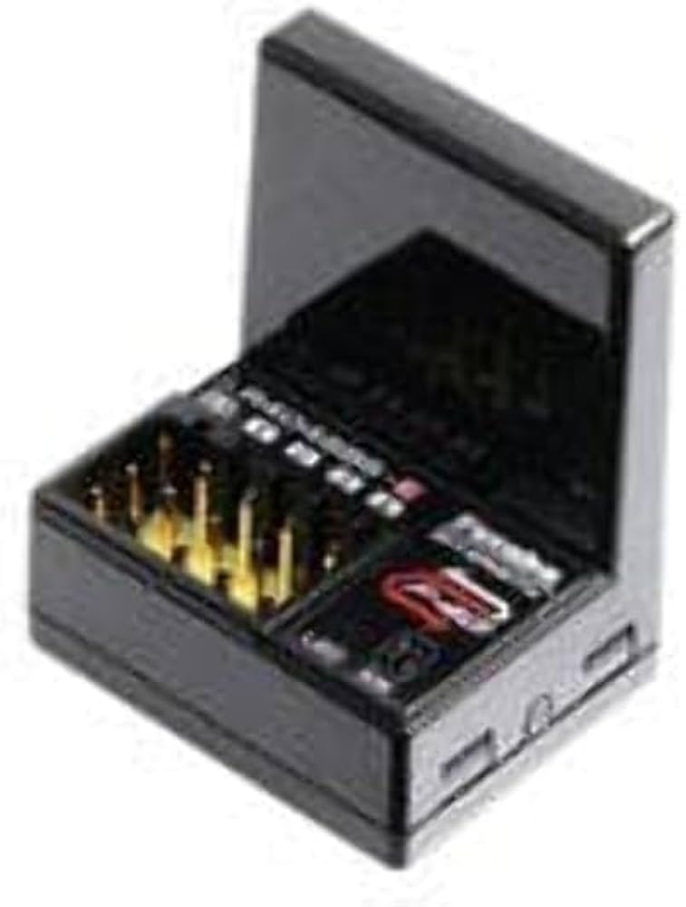 Amazon.com: Futaba R404SBS-E Receiver FUT01102363-1 : Toys & Games