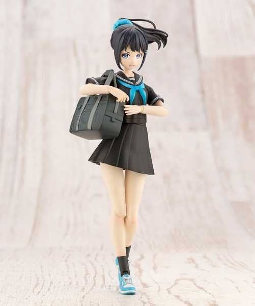 Amazon.co.jp: 壽屋(KOTOBUKIYA) 1/10 プラモデル 結城まどか 桃桜高校