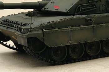 Amazon | トランペッター 1/35 イタリア陸軍 主力戦車 C1アリエテ