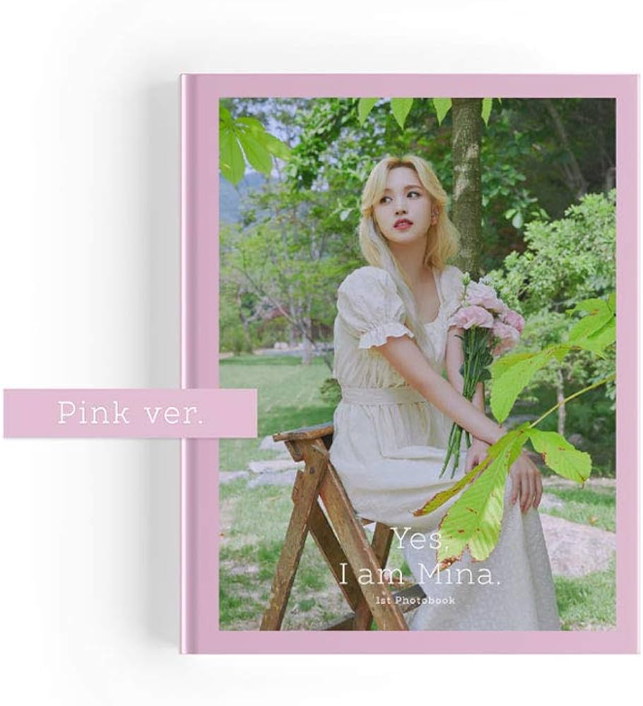 Amazon.co.jp: Twice Mina Photobook Yes, I am Mina (フォトブック