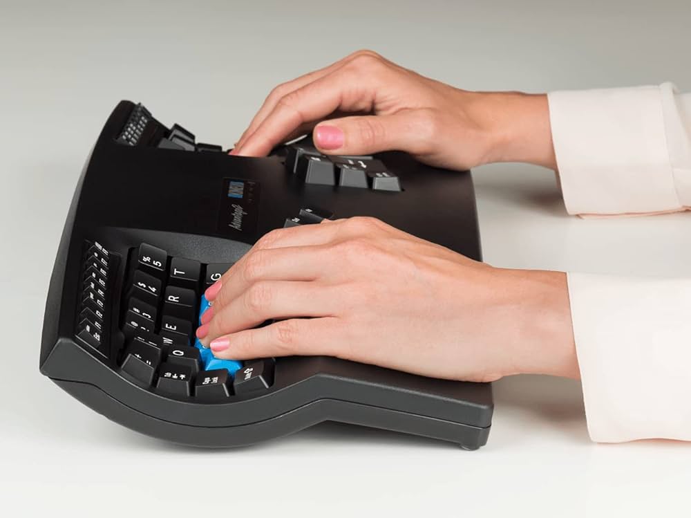 Amazon | Kinesis Advantage2 Quiet LF Ergonomic Keyboard (KB600LFQ