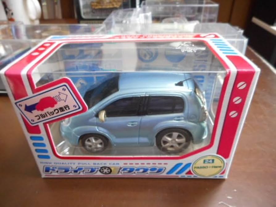 トヨタ パッソ+hana カラーサンプル プルバックカー ドライブタウン