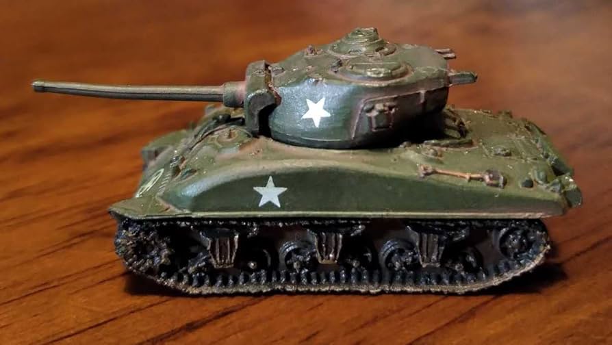 Amazon | ワールドタンクミュージアム 対決編 1/144 M4 シャーマン