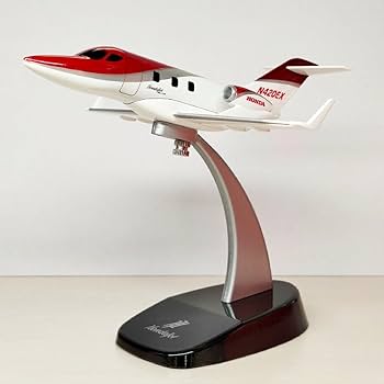 Amazon.co.jp: 1:72 ホンダジェット HondaJet レッドホワイト : おもちゃ