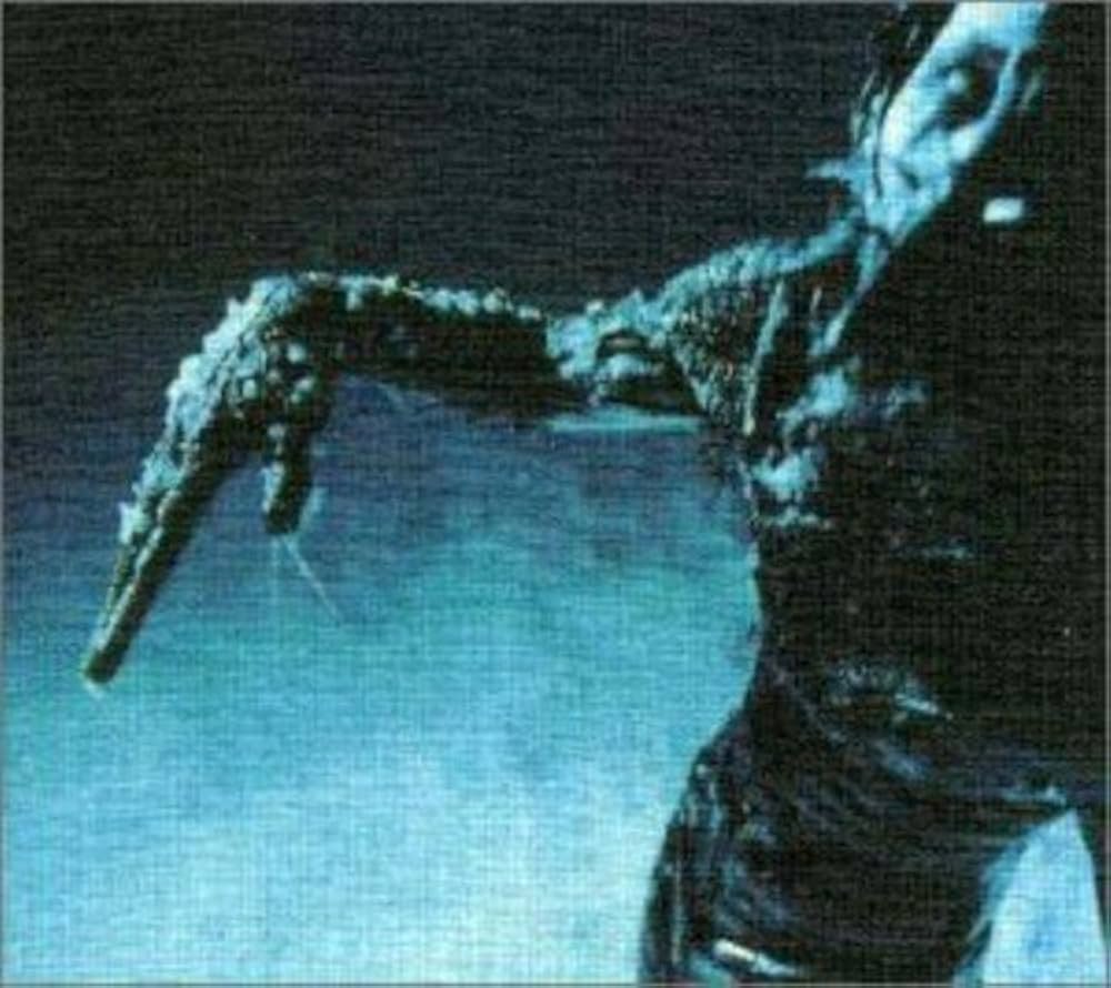 Amazon.co.jp: -CREATURES-: ミュージック