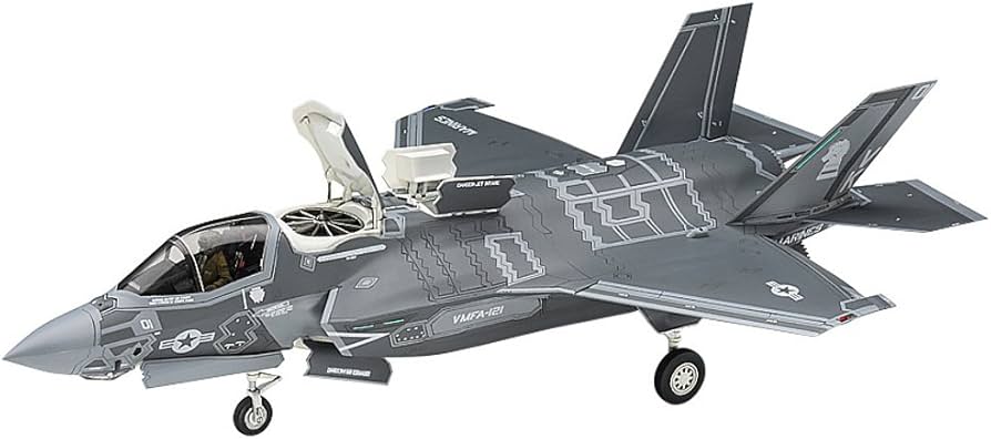 Amazon.com: Hasegawa HAE46 F-35 Lightning II B Version US Marine