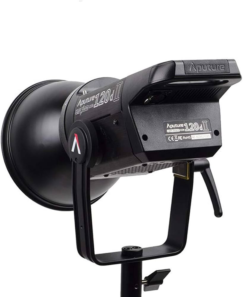 Amazon | Aputure 120D Mark 2 120D II LED 30,000 Lux @ 0.5m 5500k