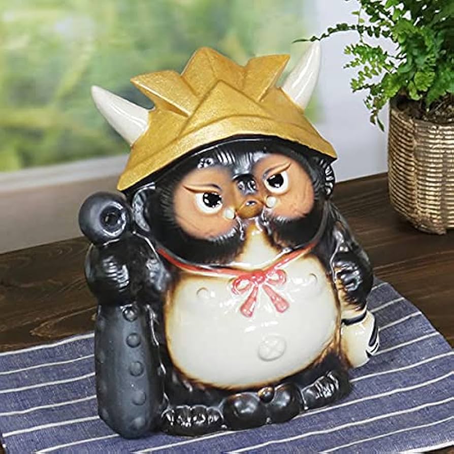 Amazon.co.jp: 信楽焼 たぬき【福鬼喜門狸 金かぶと ta-0358】縁起物