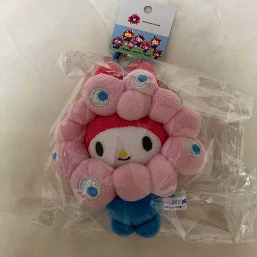 Amazon.co.jp: 万博マイメロミャクミャクなりきりぬいぐるみ カラナビ