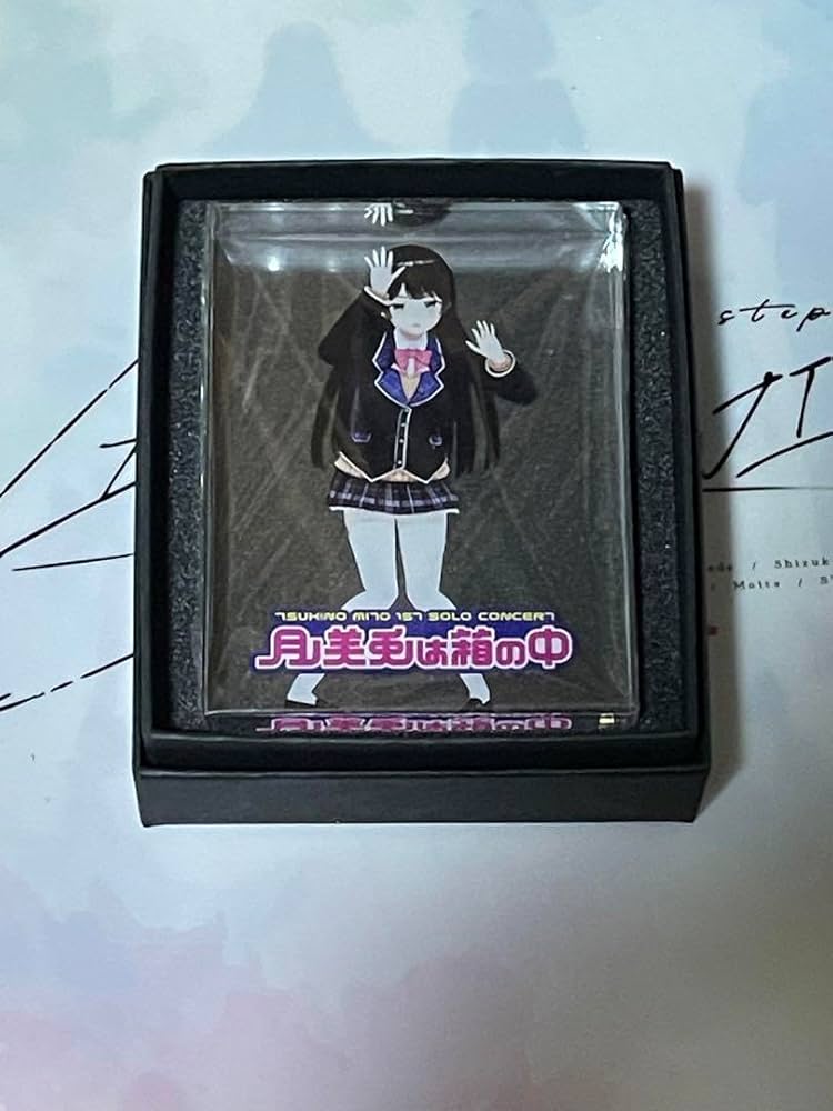 Amazon.co.jp: 月ノ美兎は箱の中 アクリルブロック : おもちゃ