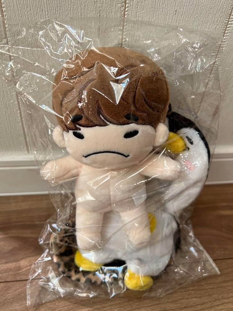 Amazon.co.jp: JUNHO 2PM ジュノ ぬいぐるみ15センチ : おもちゃ