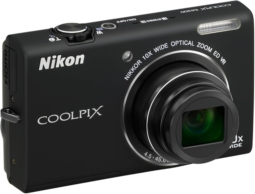 Amazon.com : Nikon COOLPIX S6200 16 MP Digital Camera with 10x