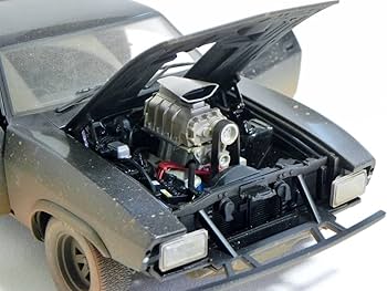 Amazon | オートアート 1/18 MAD MAX2 THE ROAD WARRIOR INTERCEPTOR