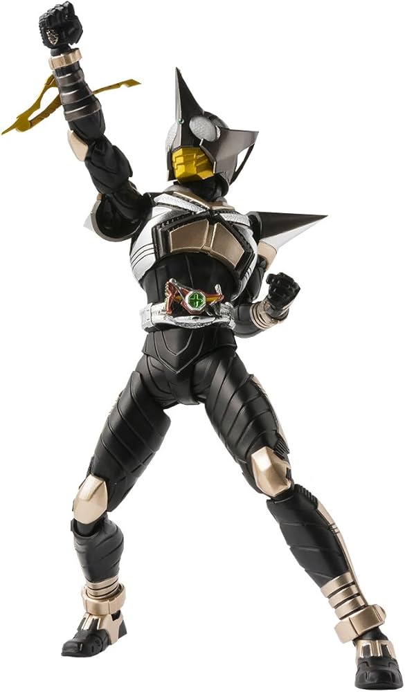 Amazon.co.jp: BANDAI S.H.フィギュアーツ(真骨彫製法) 仮面ライダー