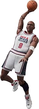 Amazon.com: Medicom Michael Jordan 1992 Team USA Mafex Action