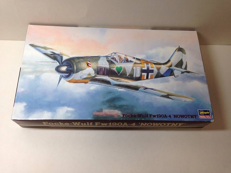 Amazon | フォッケウルフ Fw190A-4 'ノボトニー' 1：48 ドイツ空軍