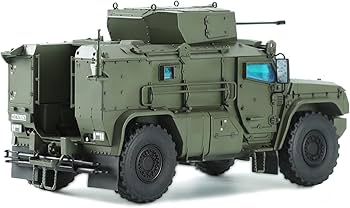 Amazon | 1/35 ロシア K-4386 タイフーン-VDV 装輪装甲車 MEN VS-014
