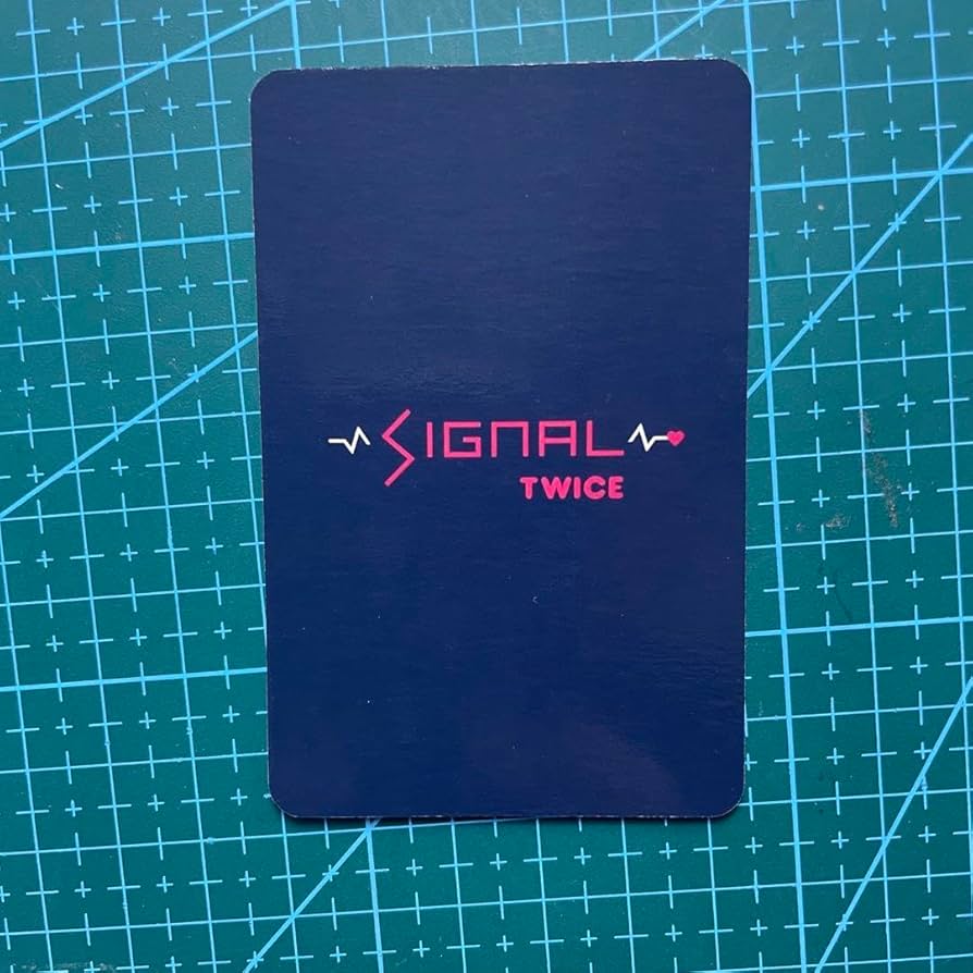 Amazon.co.jp: TWICE ジヒョ SIGNAL 事前収録 サノク 特典 トレカ