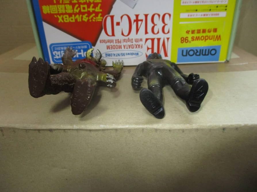 ⚠️激レアマニアックメガロマン黒星兵士黒星族ミニソフビタカトク