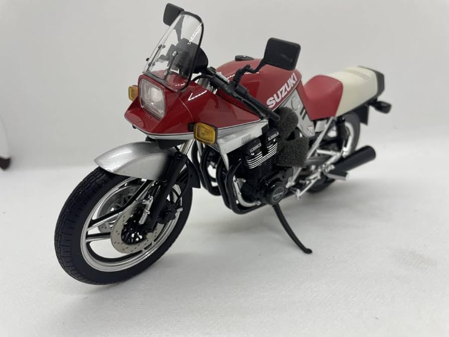 Amazon.co.jp: アオシマ 1/12 ヨシムラ スズキ 刀 KATANA GSX1100S NO