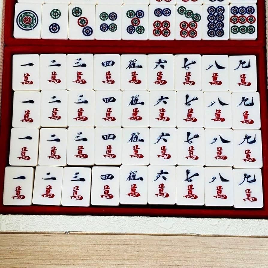 Amazon | 激麻王印 高級麻雀牌 背竹牌 鳳凰 5枚羽一索 高級ケース