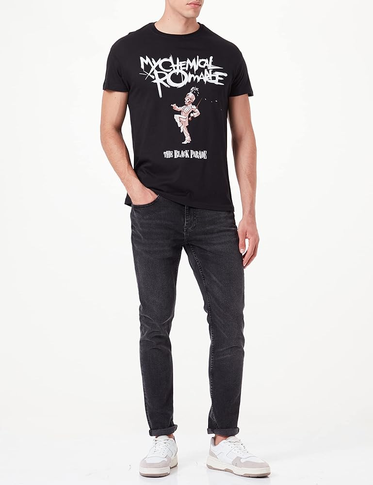 Amazon.com: My Chemical Romance T Shirt The Black Parade Cover