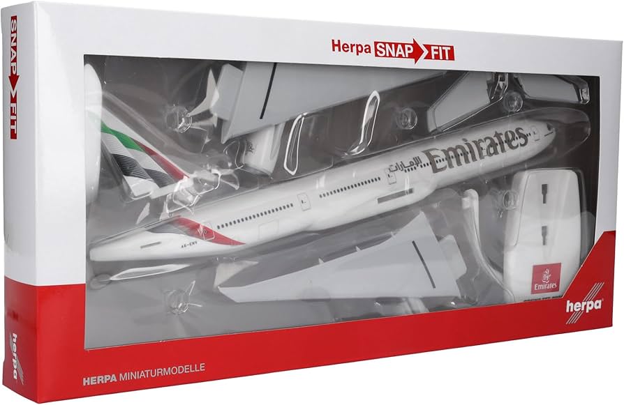 Amazon.co.jp: Herpa スナップフィットモデル エアクラフトエミレーツ
