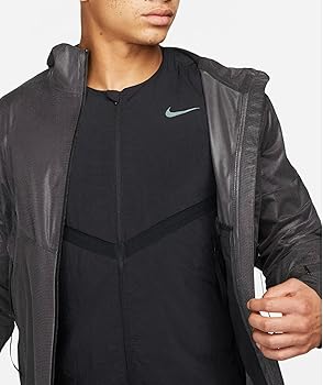 Amazon.com: Nike Storm-FIT ADV Run Division Men's Running Jacket