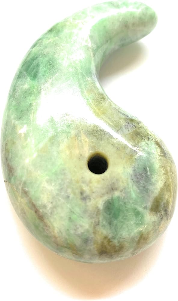 Amazon | theory xyz 糸魚川翡翠 勾玉 置物 91mm 純国産 翡翠勾玉 特大
