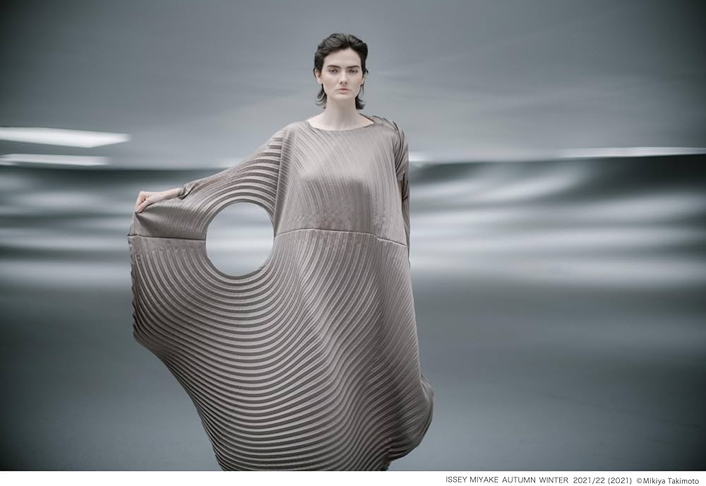 Mikiya Takimoto Works 1998-2023 | 瀧本 幹也 |本 | 通販 | Amazon