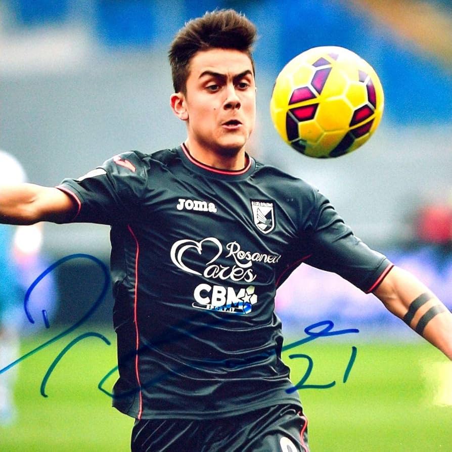 Amazon.co.jp: パウロディバラ直筆サイン入り特大写真…Paulo Dybala