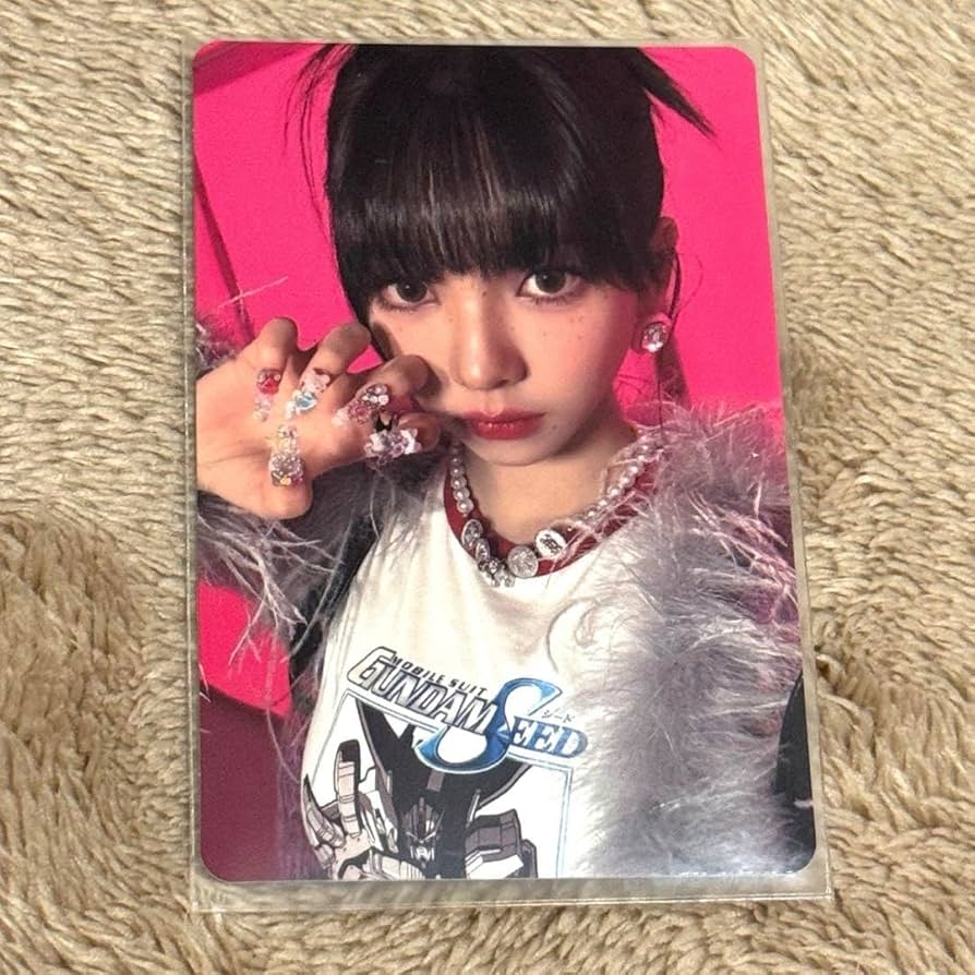 Amazon.co.jp: aespa Hotmess トレカ Poster ver. カリナ : ホビー