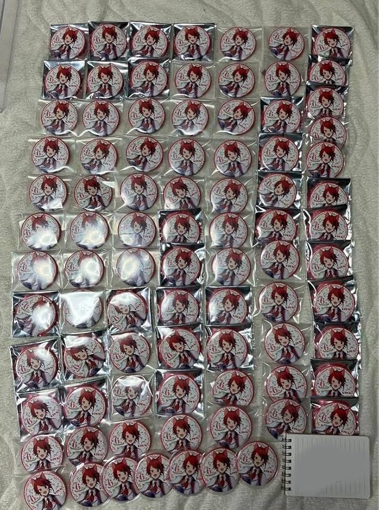 Amazon.co.jp: 莉犬くん 6周年 缶バッジ 80個 まとめ売り : おもちゃ