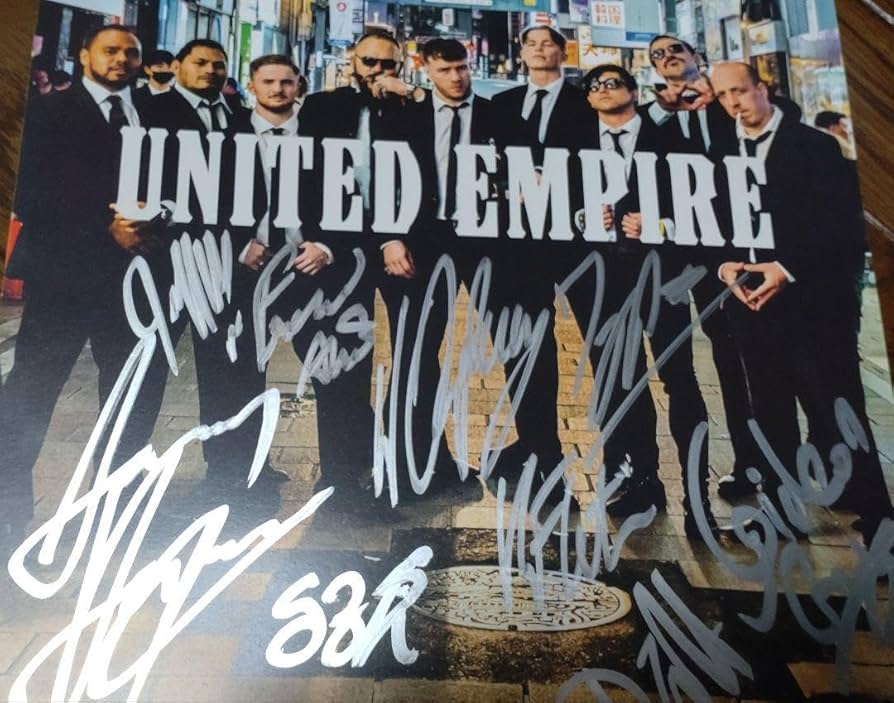 ユナイテッドエンパイアUNITED EMPIRE サイン入A3ポートレート