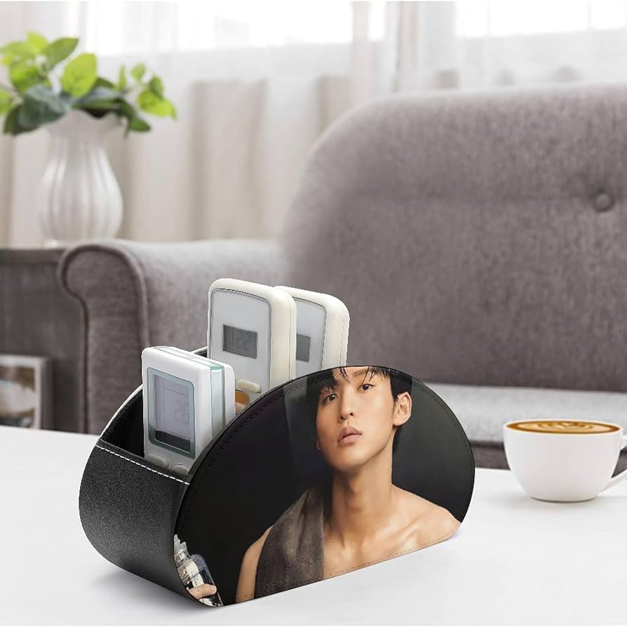 目黒蓮 リモコンスタンド 目黒蓮 REGZA 限定記念品 リモコンスタンド