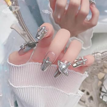 Amazon.co.jp: ラインストーン ネイルパーツ 32個セット 大きい 3D